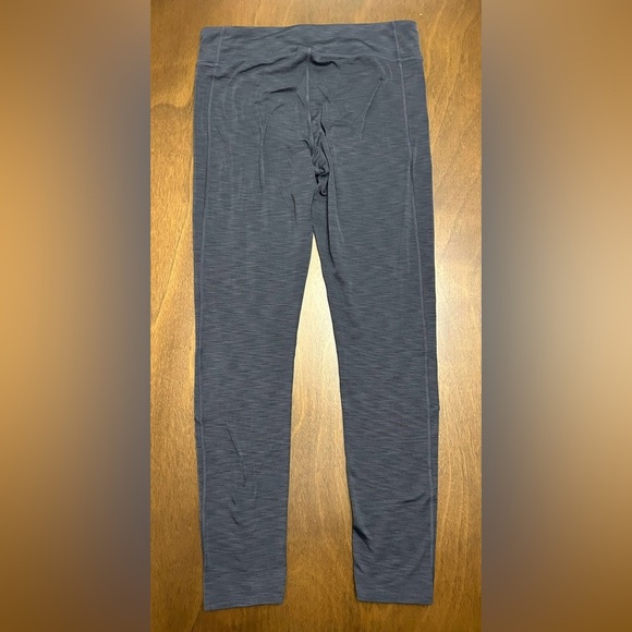 Under armour Women's Leggings, Size Medium Dark Gray (0352) - Picture 3 of 12
